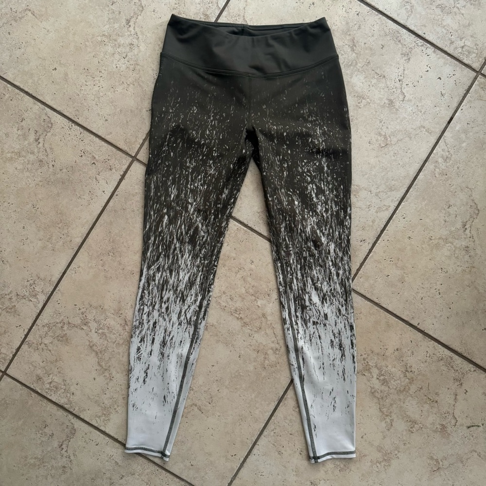 Hylete Olive Green and Cream Active Leggings